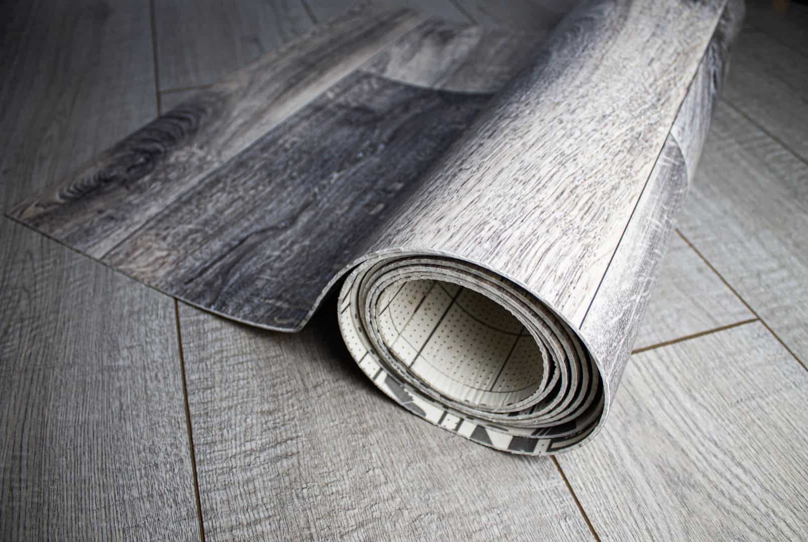 Vinyl flooring in a changing room with coved perimeter
