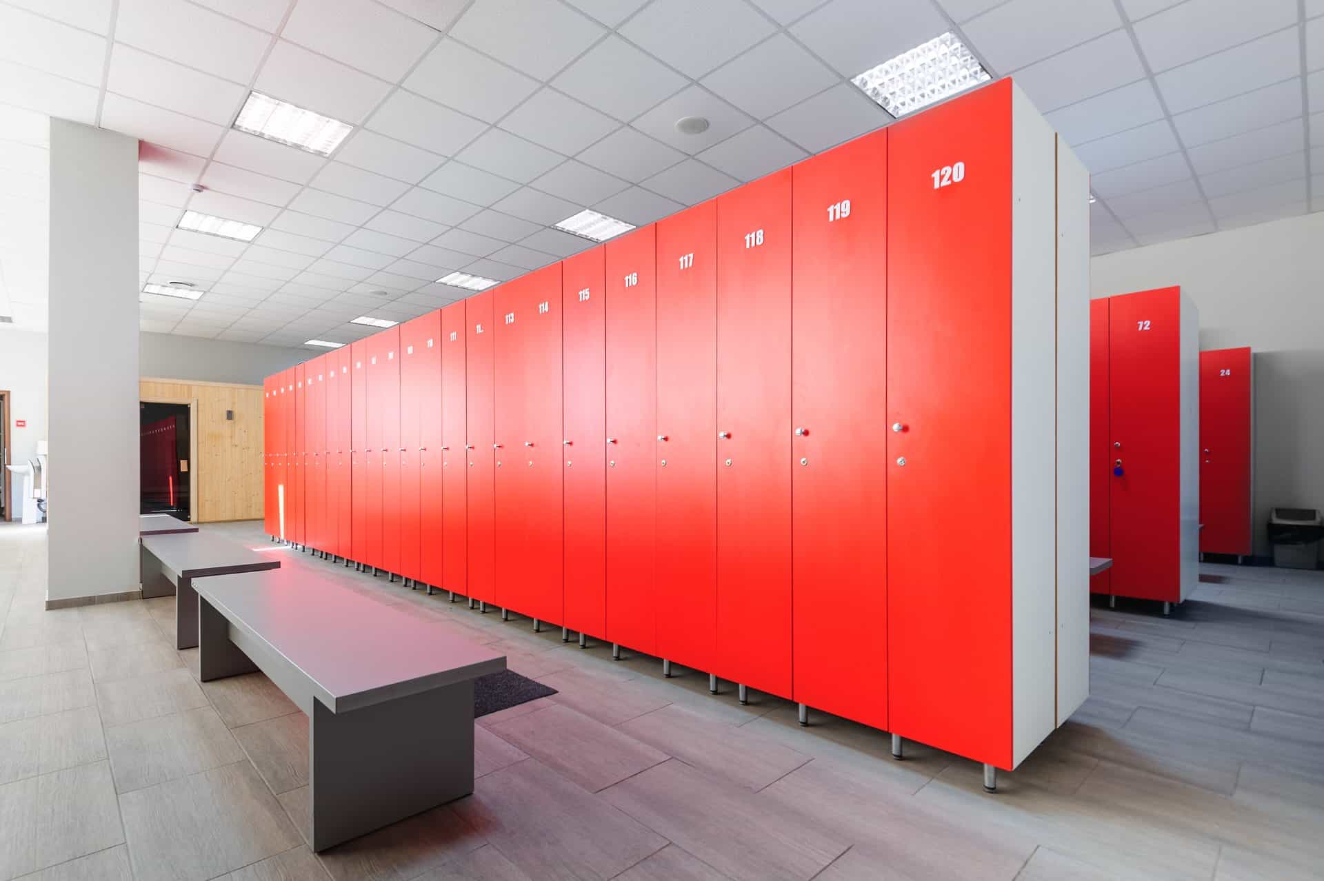 Hard-wearing vinyl flooring in a gym changing room